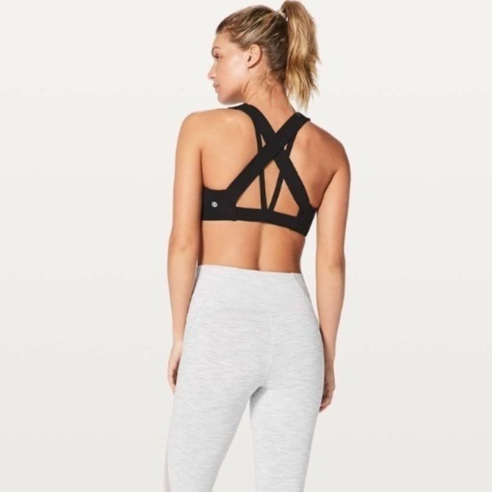 Lululemon Sweat Times Black Criss Cross Sports Bra Strappy Medium Support Size 4